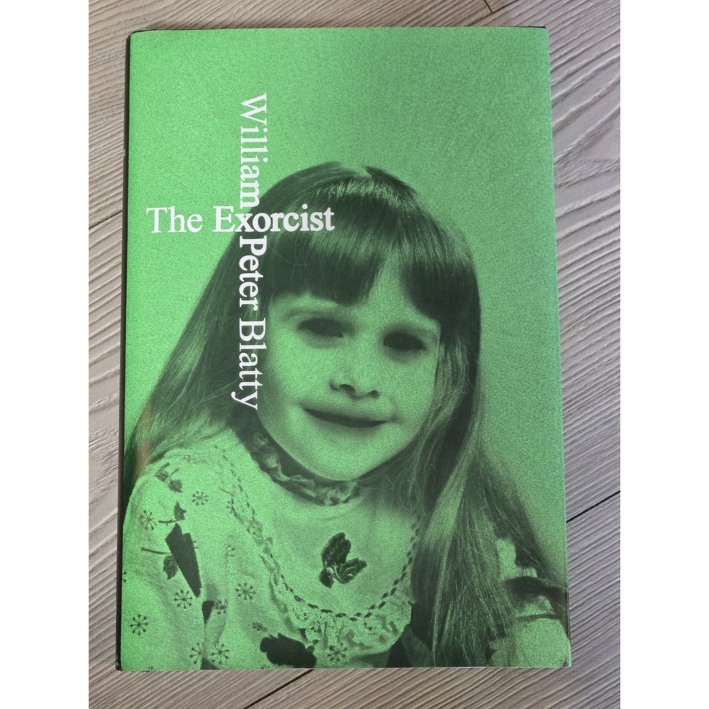 The Exorcist Deluxe Limited Edition by William Peter Blatty HC Book Glow In Dark